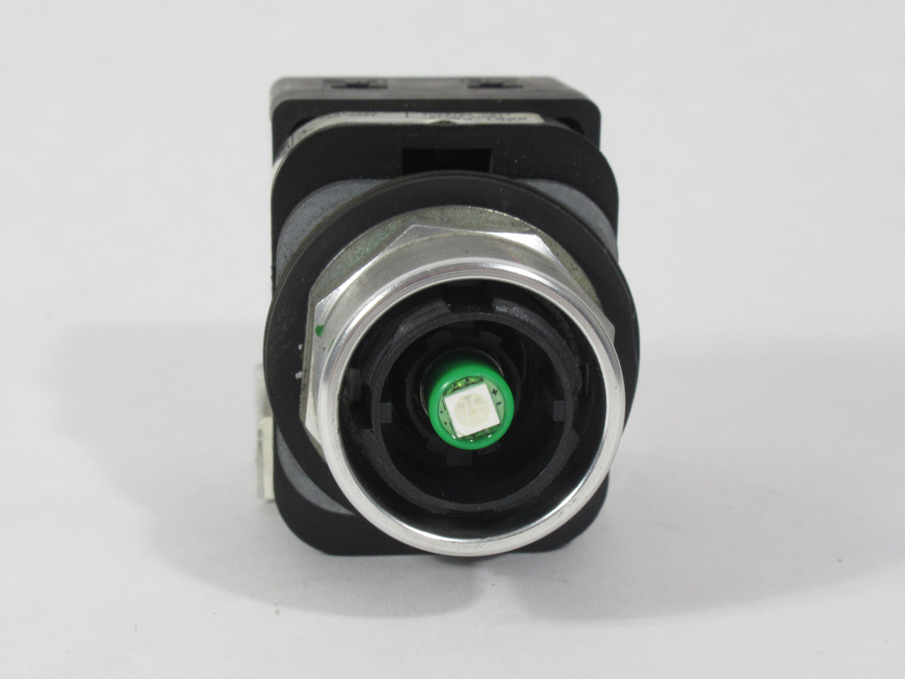 Allen-Bradley 800T-PBH16G Illuminated Momentary Push Button Ser.T NO LENS USED