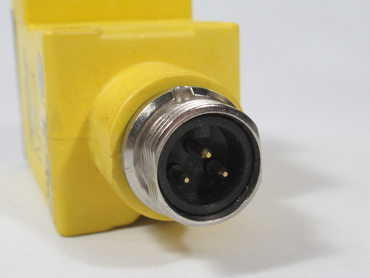 Banner 37013 Q45BW22LPQ Rugged Rectangle Sensor 0.15-6m 90-250VAC BOX DMG NEW