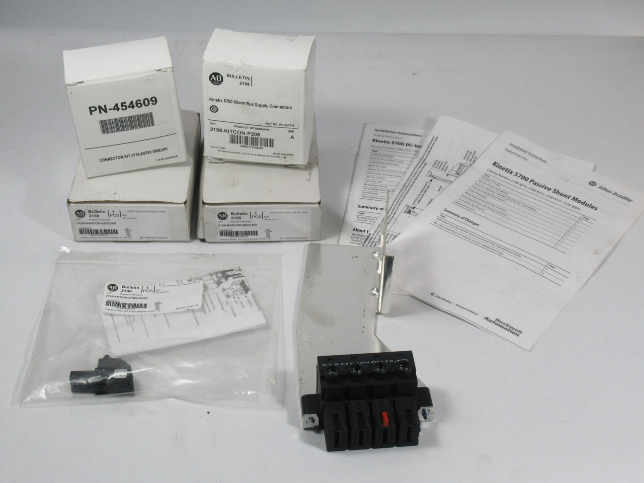 Allen-Bradley 2198-S086-ERS3 Ser B Kinetix 5700 Single Axis Inverter 24VDC NEW