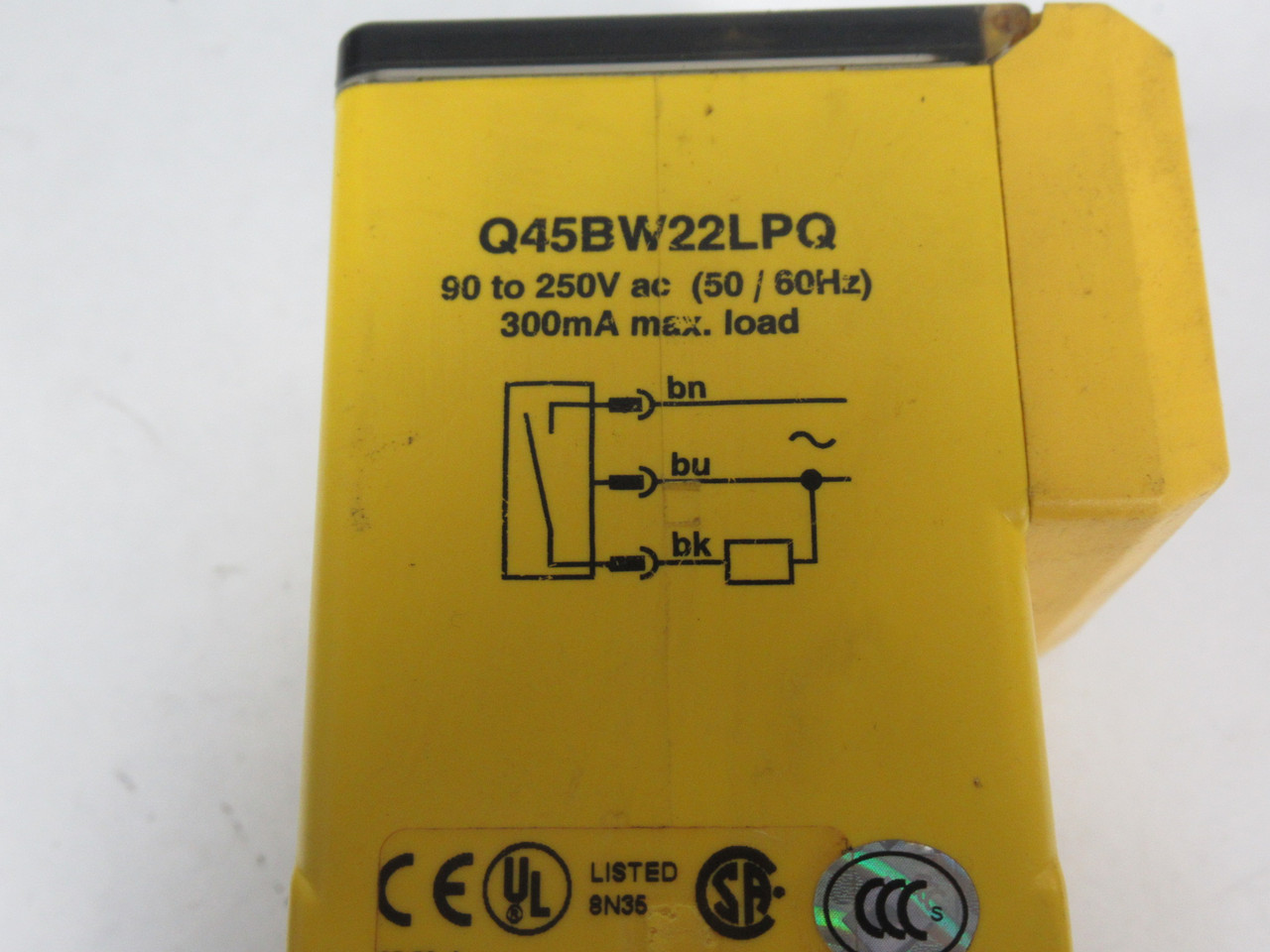 Banner 37013 Q45BW22LPQ Rugged Rectangle Sensor 0.15-6m 90-250VAC USED