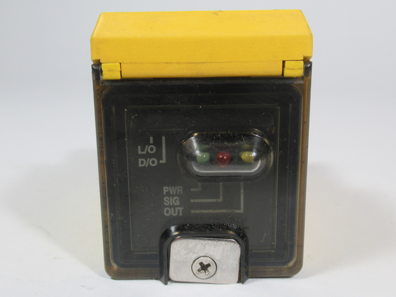 Banner 37013 Q45BW22LPQ Rugged Rectangle Sensor 0.15-6m 90-250VAC USED