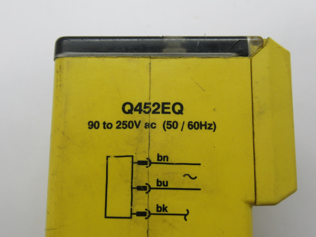 Banner Q452EQ Photoelectric Sensor Emitter 90-250VAC 13mm Beam 60m Range USED