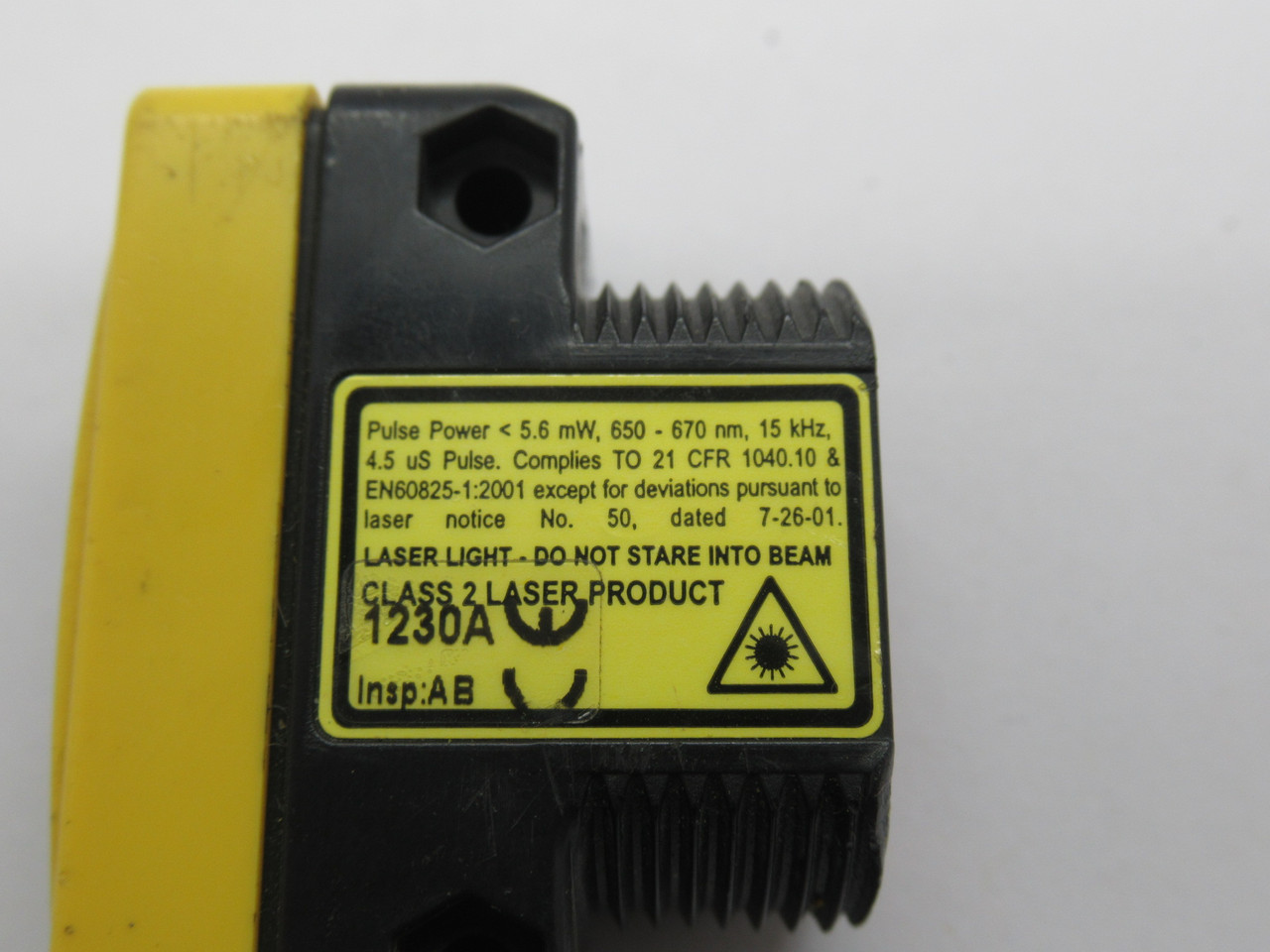 Banner QS30LDLQ Long-Range Sensor 10-30VDC 800mm Range 1NPN 1PNP USED