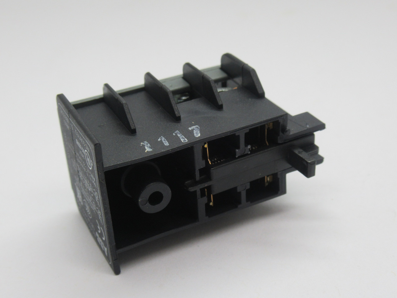 ABB CAF6-11M Auxiliary Contact 600VAC 250VDC 1NO 1NC USED