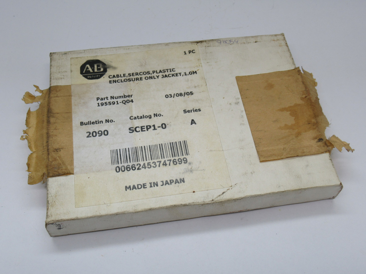 Allen-Bradley 2090-SCEP1-0 Series A Fiber Optic Cable 1.0m Length BOX DAMAGE NEW