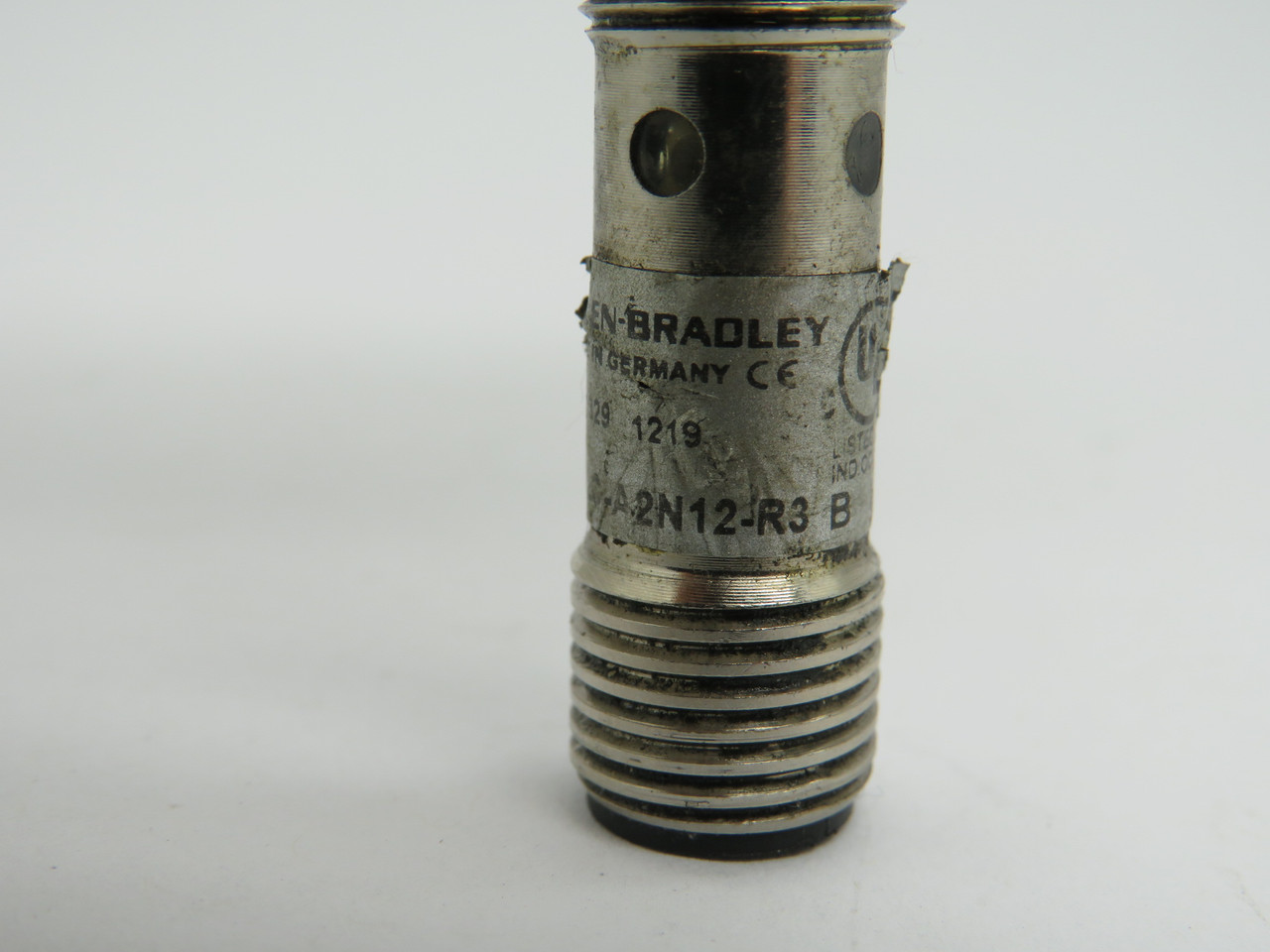 Allen-Bradley 872C-A2N12-R3 Inductive Proximity Sensor 20-250V 300mA 2mm USED