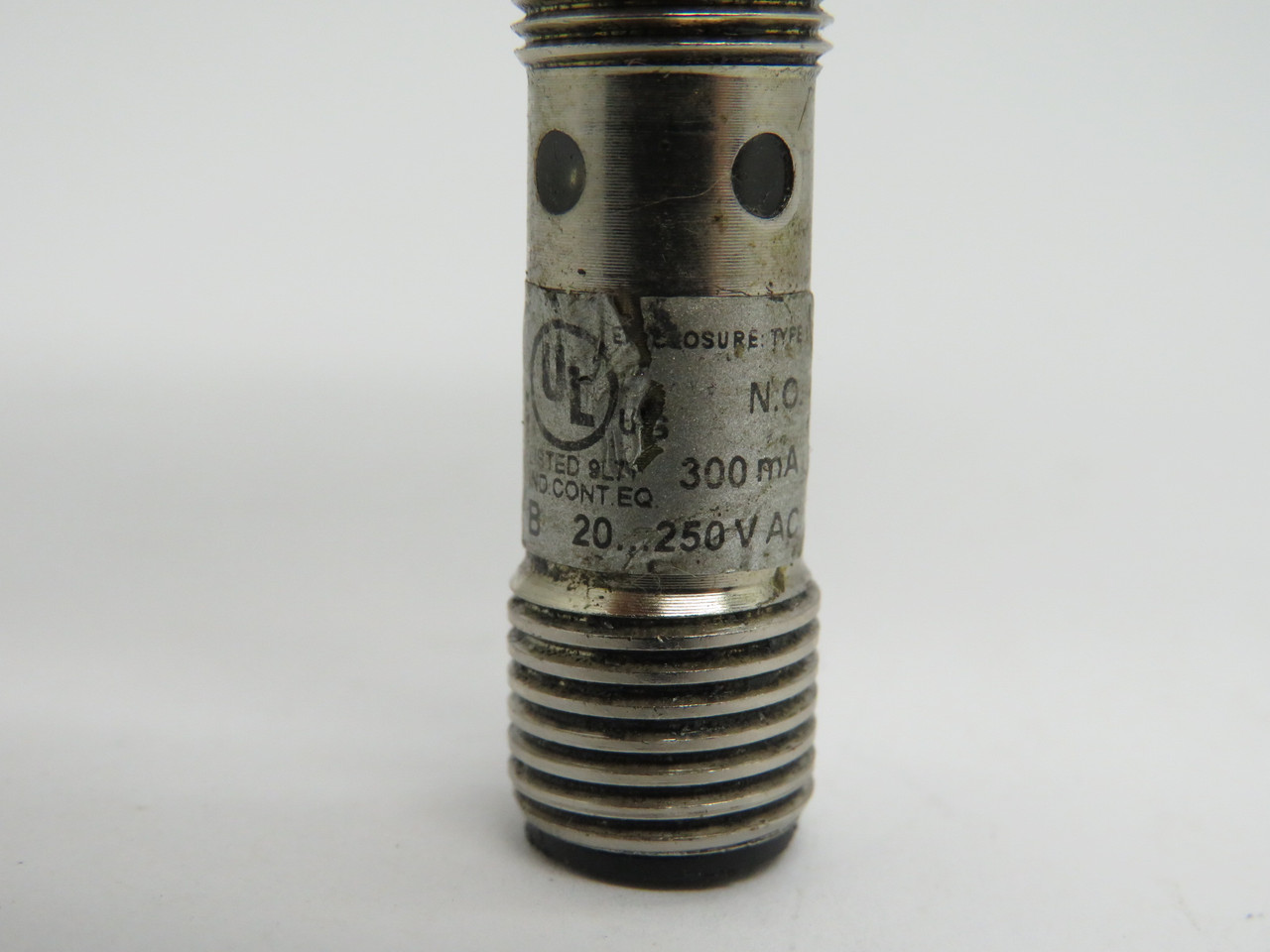 Allen-Bradley 872C-A2N12-R3 Inductive Proximity Sensor 20-250V 300mA 2mm USED