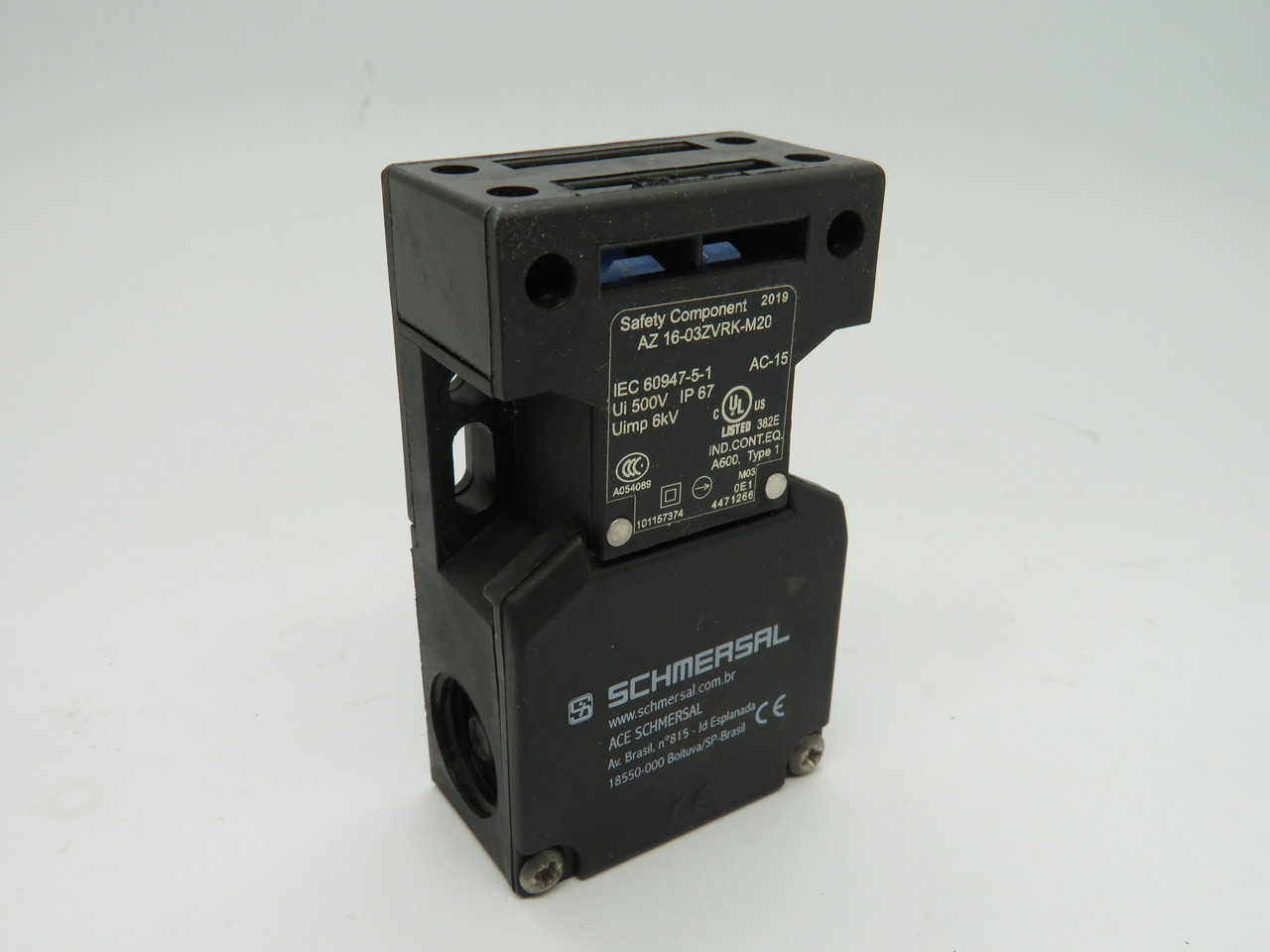 Schmersal AZ 16-03ZVRK-M20 Interlock Safety Switch M20x1.5 Cable Entry NEW