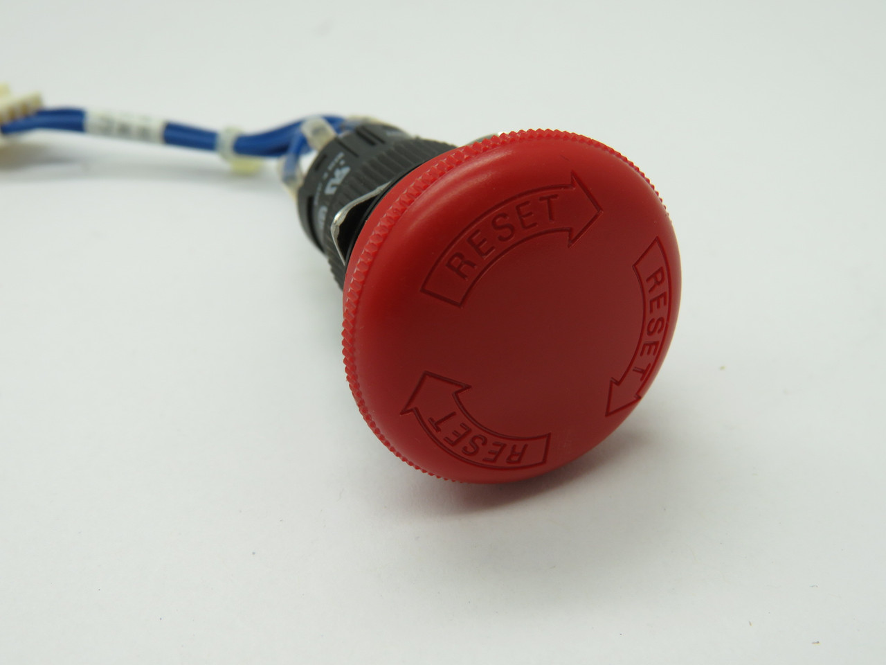 Omron A3BE-92R0-R Emergency Stop Button 0.1A 250VAC 30VDC SOLDERED PINS USED