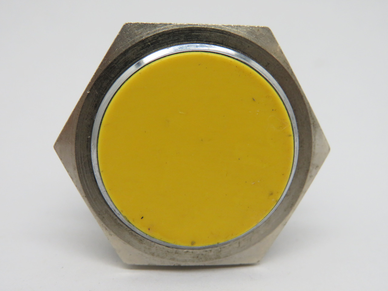 Turck BC10-M30K-AN4X-H1141 Capacitive Proximity Sensor 10-65VDC 200mA 10mm USED