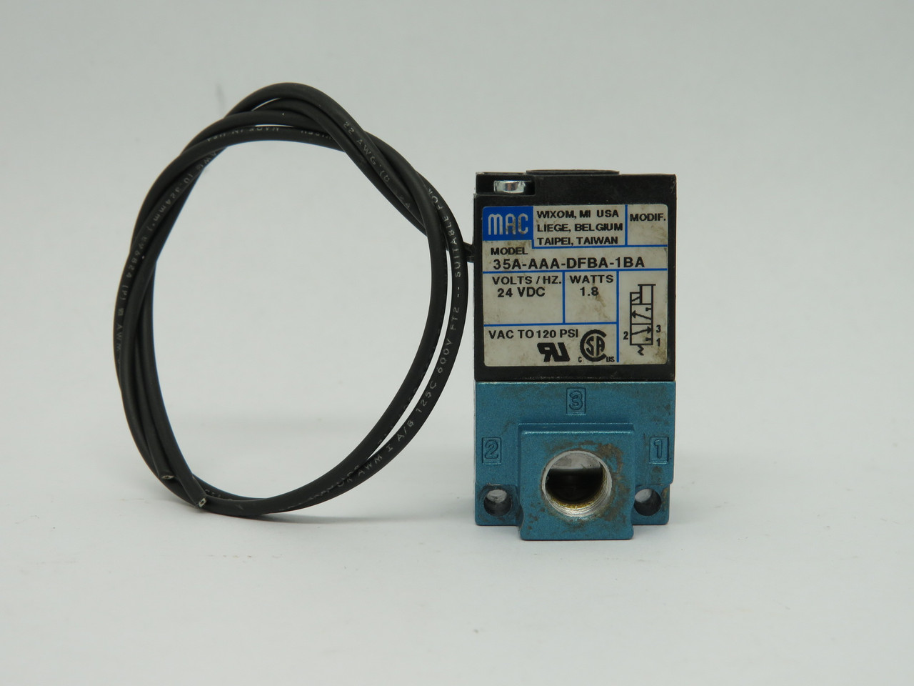 MAC 35A-AAA-DFBA-1BA Solenoid Valve 24VDC Vac to 120 psi 1/8" NPT 1.8W USED