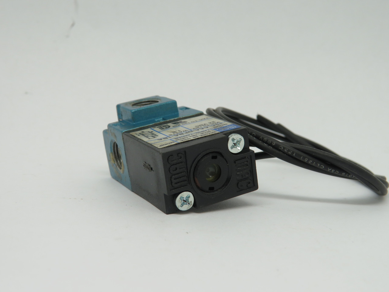 MAC 35A-AAA-DFBA-1BA Solenoid Valve 24VDC Vac to 120 psi 1/8" NPT 1.8W USED