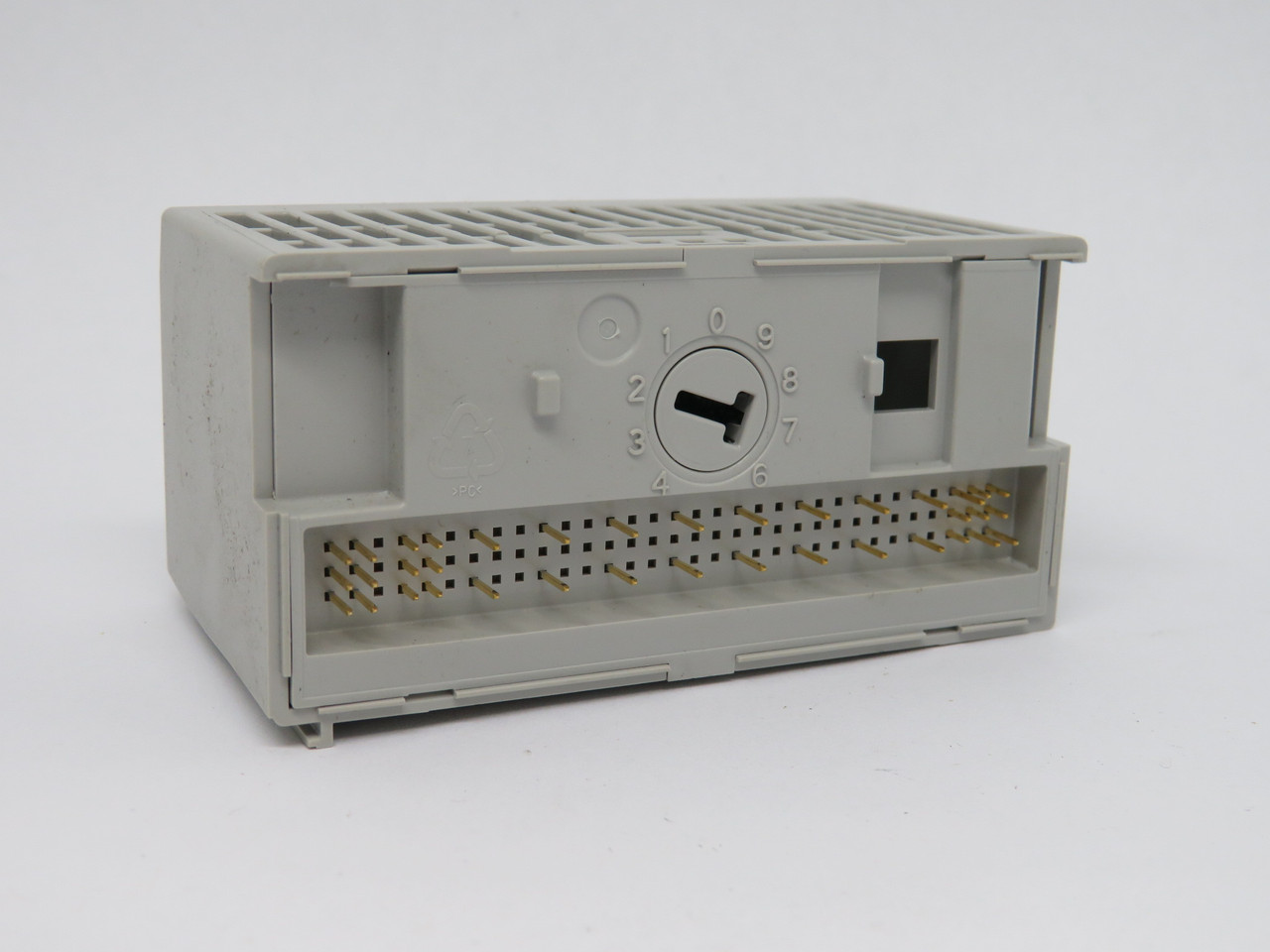 Allen-Bradley 1794-OB8EP Output Module 8-Point 24VDC 80mA BOX DAMAGE NEW