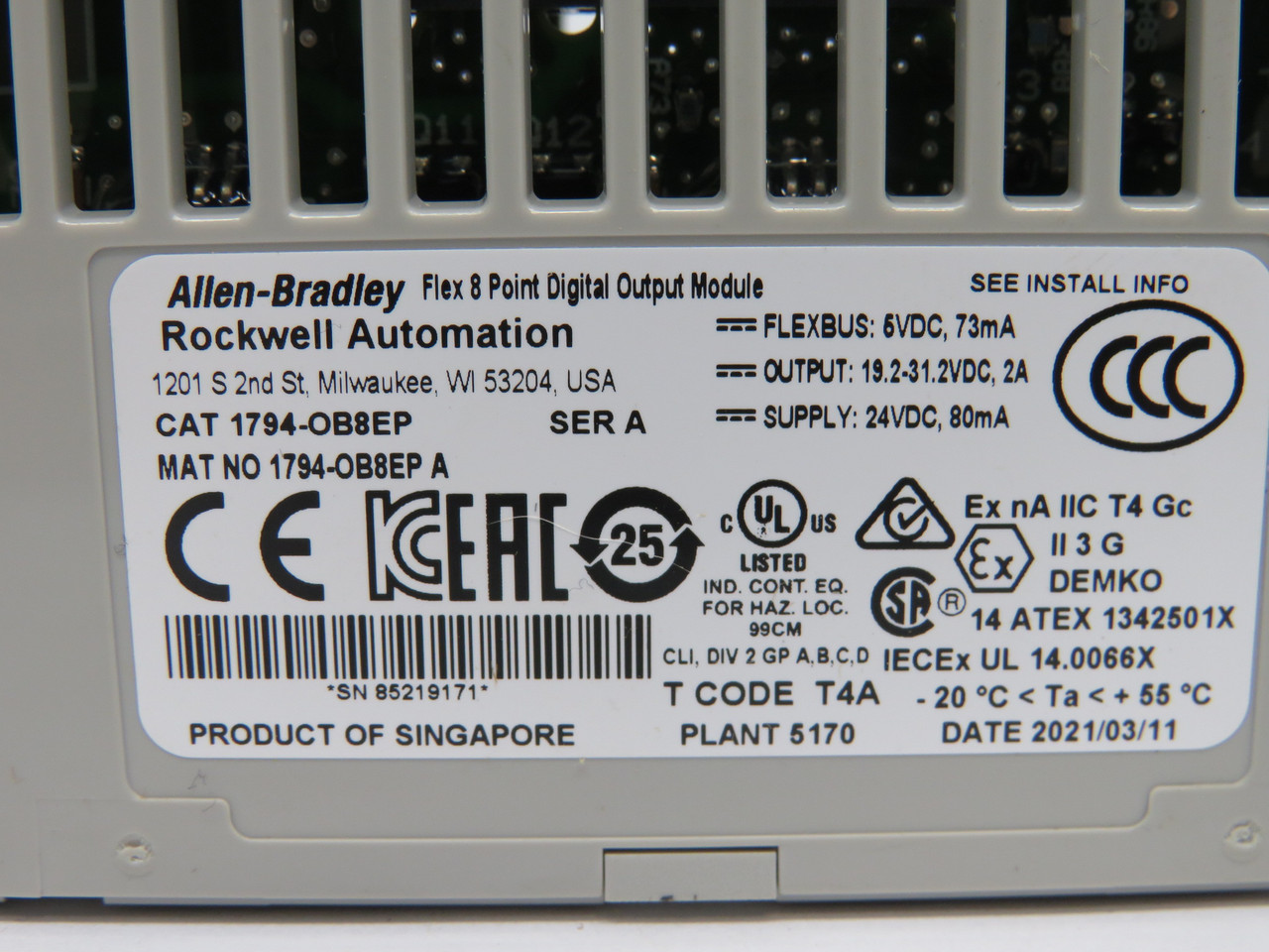 Allen-Bradley 1794-OB8EP Output Module 8-Point 24VDC 80mA BOX DAMAGE NEW