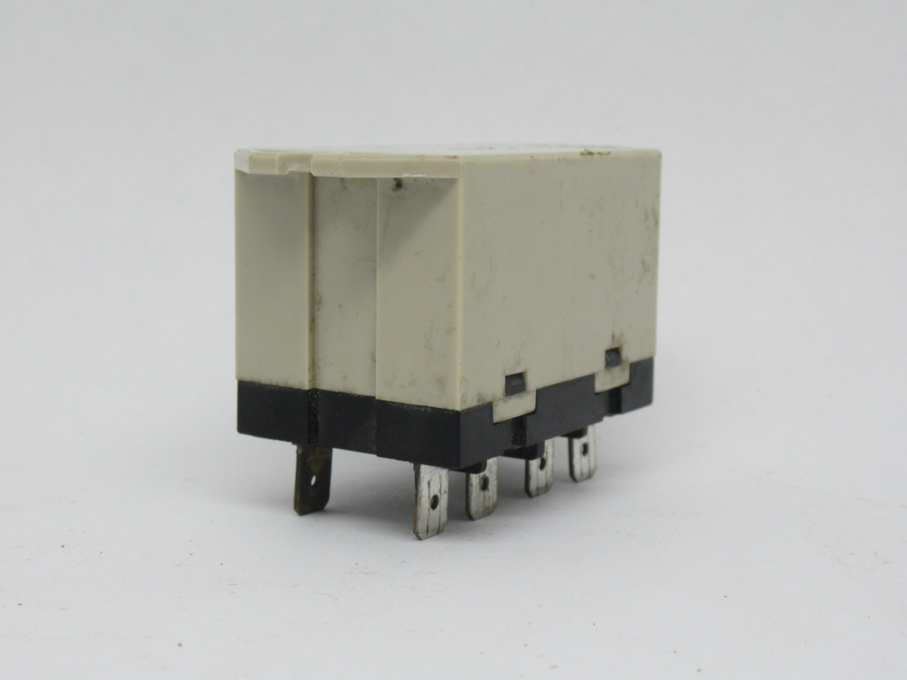 Omron G7L-2A-TUB-CB-DC24 Relay 24VDC 25A 120/277VAC USED