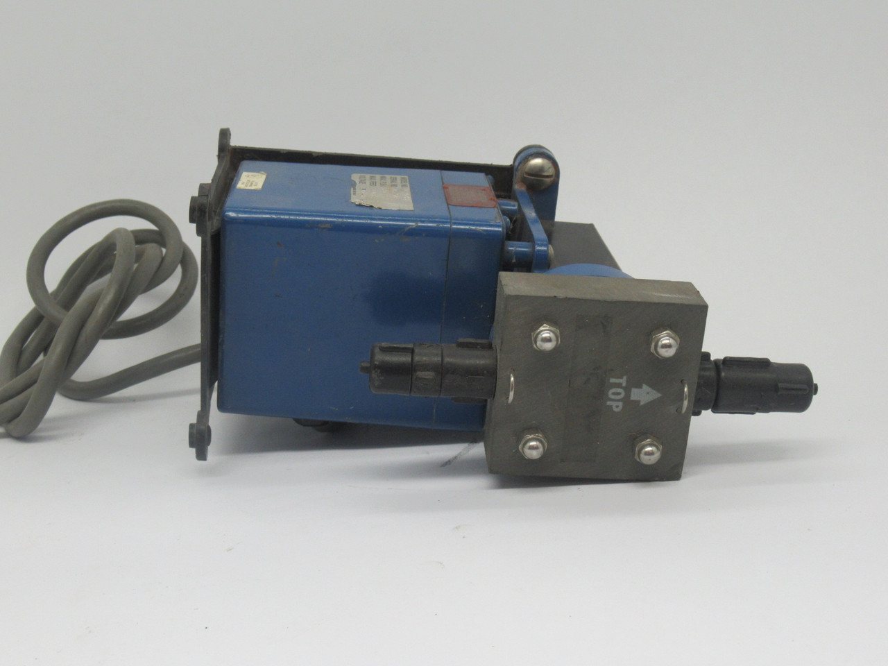 Chem-Feed C-1514SP Variable Pump 0.3GPH 120psi 115V 50W 60Hz USED