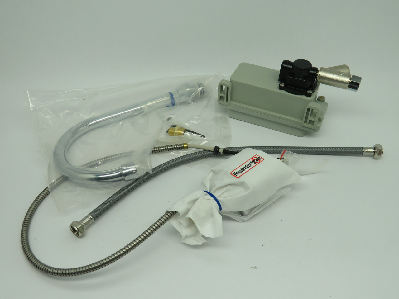 Hydrotek HB-6000CLR Battery-Powered Sensor-Operated Chrome Gooseneck Faucet NEW