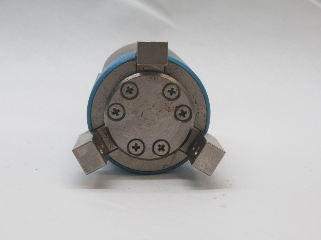 Festo 161837 HGD-32-A Three Point Gripper Size 32 3.9mm Stroke Per Grip USED