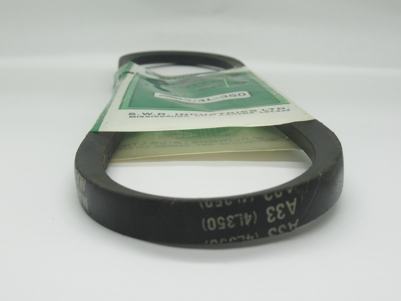 S.W.R Industries Ltd. A-33/4L-350 Three-Five V-Belt 33"L 1/2"W *RIPPED PKG* NEW