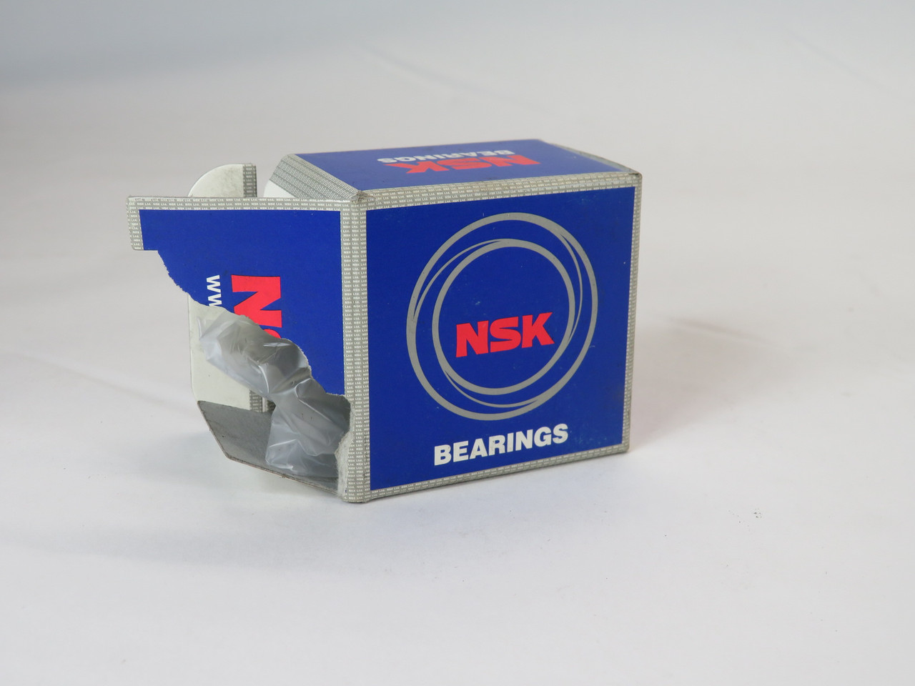 NSK UC204-012D1 Insert Bearing 1.85" OD 3/4" ID 1.221" LTB BOX DAMAGE NEW