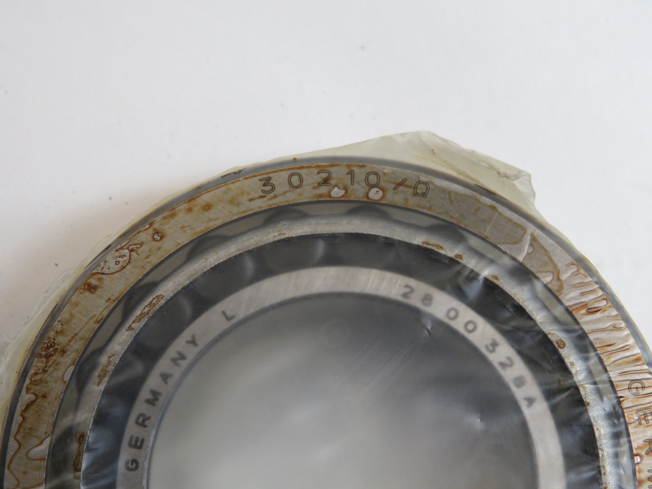 SKF 30210 J2/Q Tapered Roller Bearing 90mm OD 50mm ID 21.75mm W BOX DAMAGE NEW