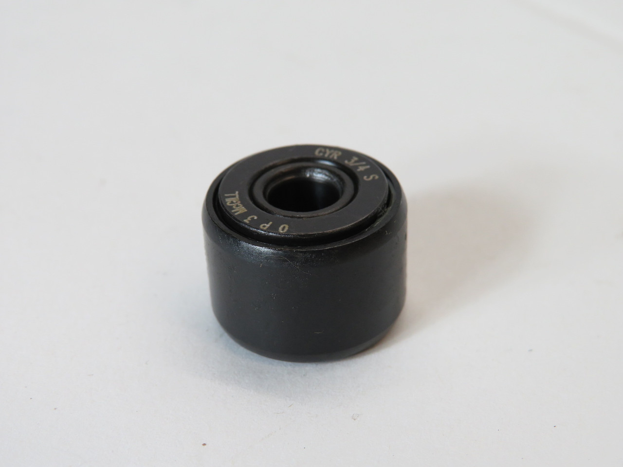 McGill CYR-3/4S Cam Follower Bearing 3/4" Roller D 1/2" Roller W 1/4" Bore NEW