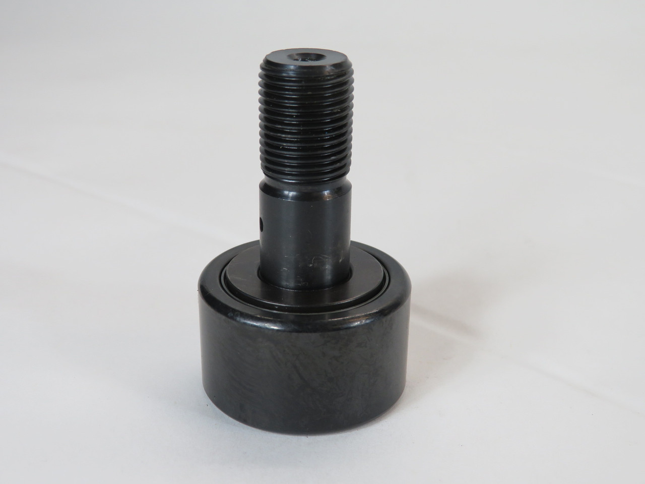 McGill CF-1-1/2-SB Cam Follower Bearing 1-1/2" Roller D 7/8" W  NEW