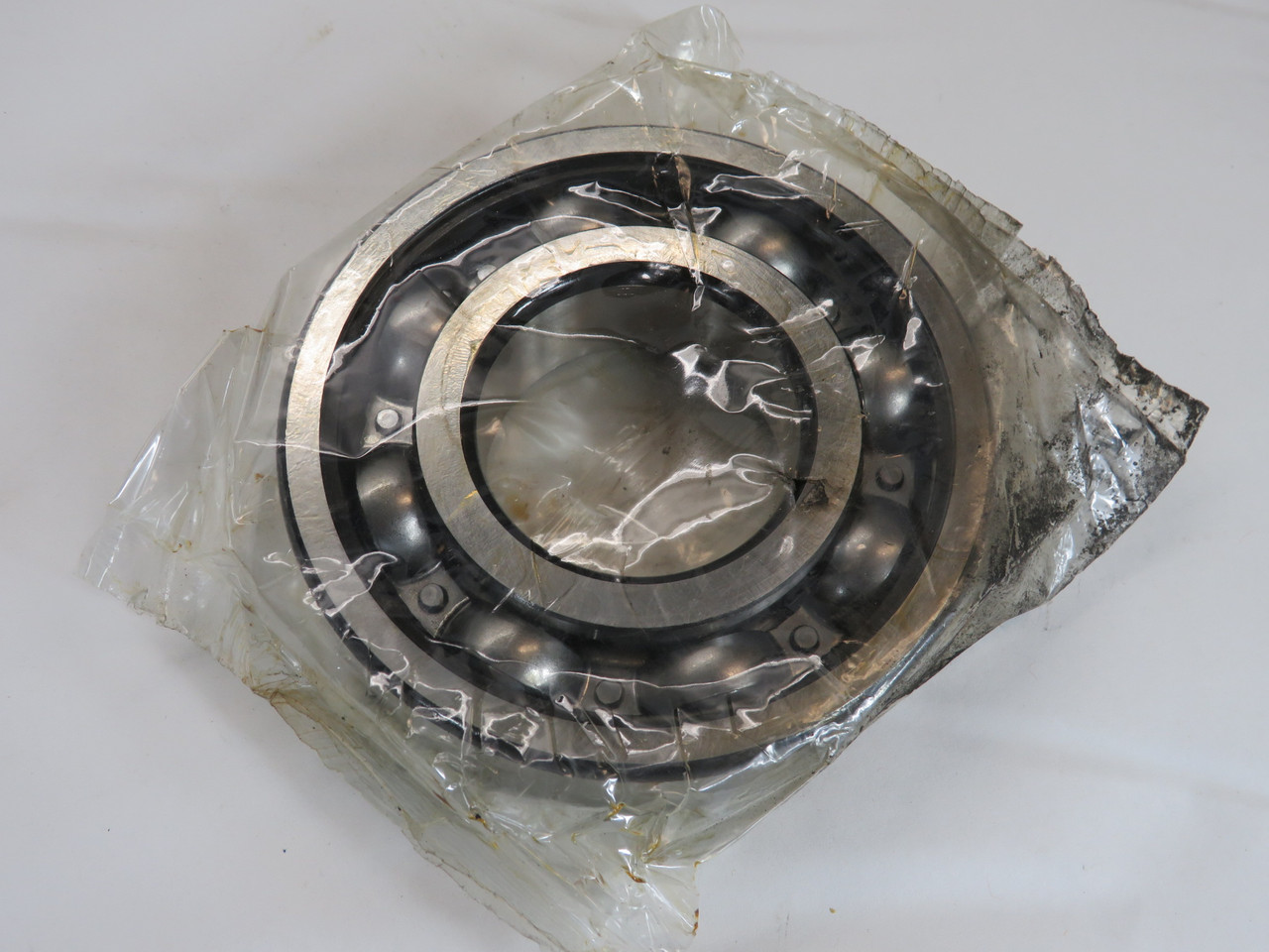 SKF 6309 Deep Groove Ball Bearing 100mm OD 45mm ID 25mm W BOX DAMAGE NEW