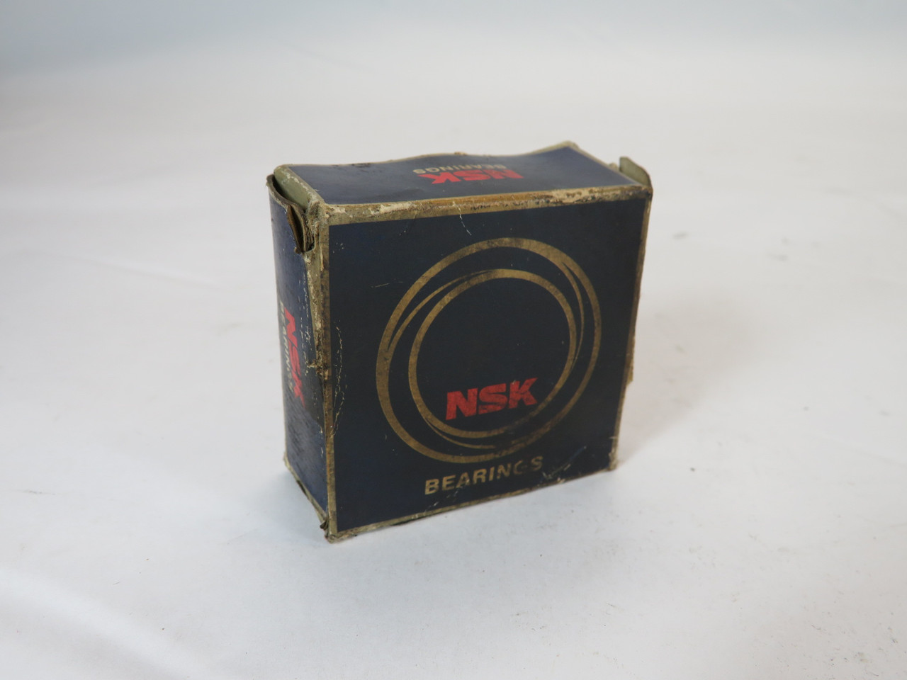 NSK 3205B-2ZTNC3 Angular Contact Ball Bearing 52mm OD 25mm ID BOX DAMAGE NEW