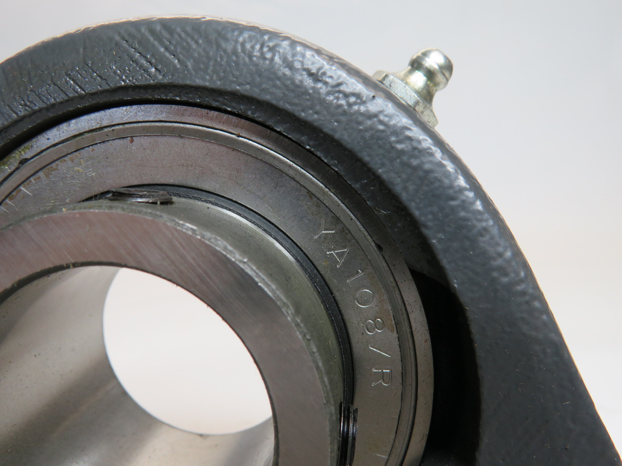 Fafnir SAS1-1/2 Pillow Block Bearing 2-Bolt 1-1/2" Bore STAINED BOX NEW