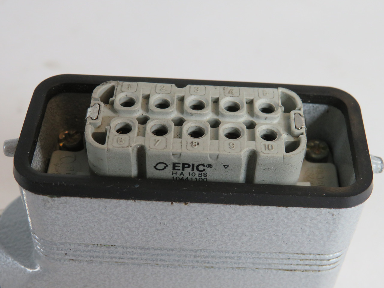 Epic H-A-10-BS 10441100 Cable Connector w/Enclosure 10 Position 16A 250V USED