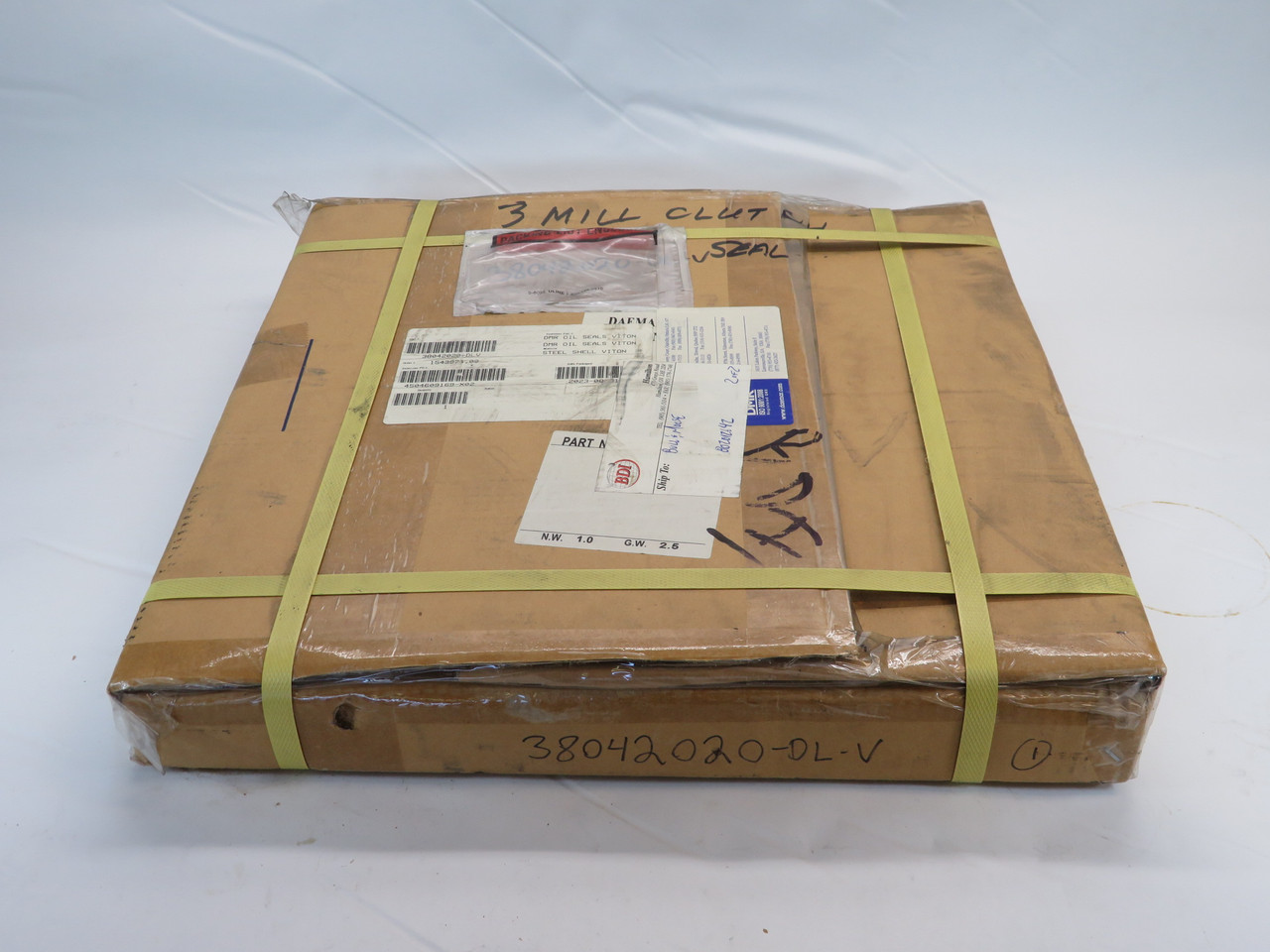 DMR 38042020-DLV Viton Oil Seal 380x420x20mm NEW