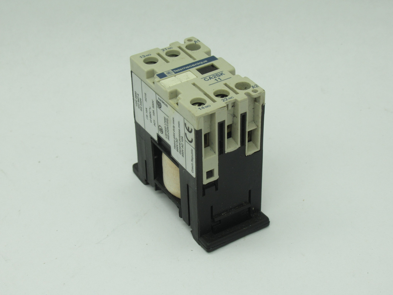 Telemecanique CA2SK11G7 Control Relay 120VAC 50/60Hz 10A 1NO 1NC USED