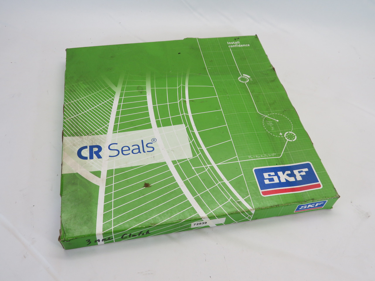 SKF 72539 Oil Seal 7-1/4" x 8-3/4" x 5/8" BOX WEAR NEW