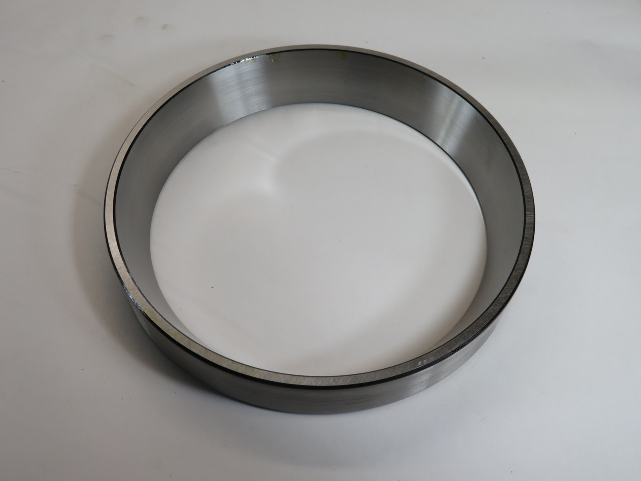 Timken 74850-20024 Tapered Roller Bearing Cup 8.5" OD 1.375" W BOX DAMAGE NEW