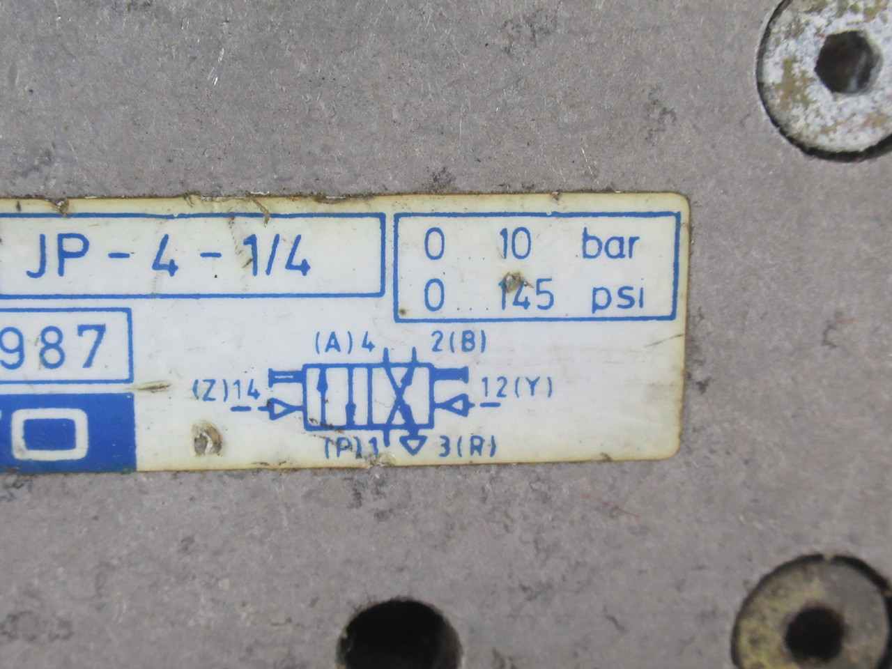 Festo 2141 JP-4-1/4 Double Pilot Valve 4/2-Way 1/4" 0-10bar 0-145psi USED