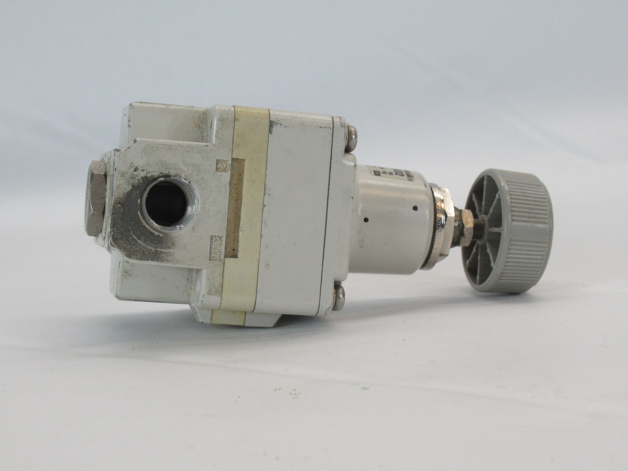 SMC IR2020-N02 Precision Modular Regulator 1/4" NPT 1.4-120psi USED