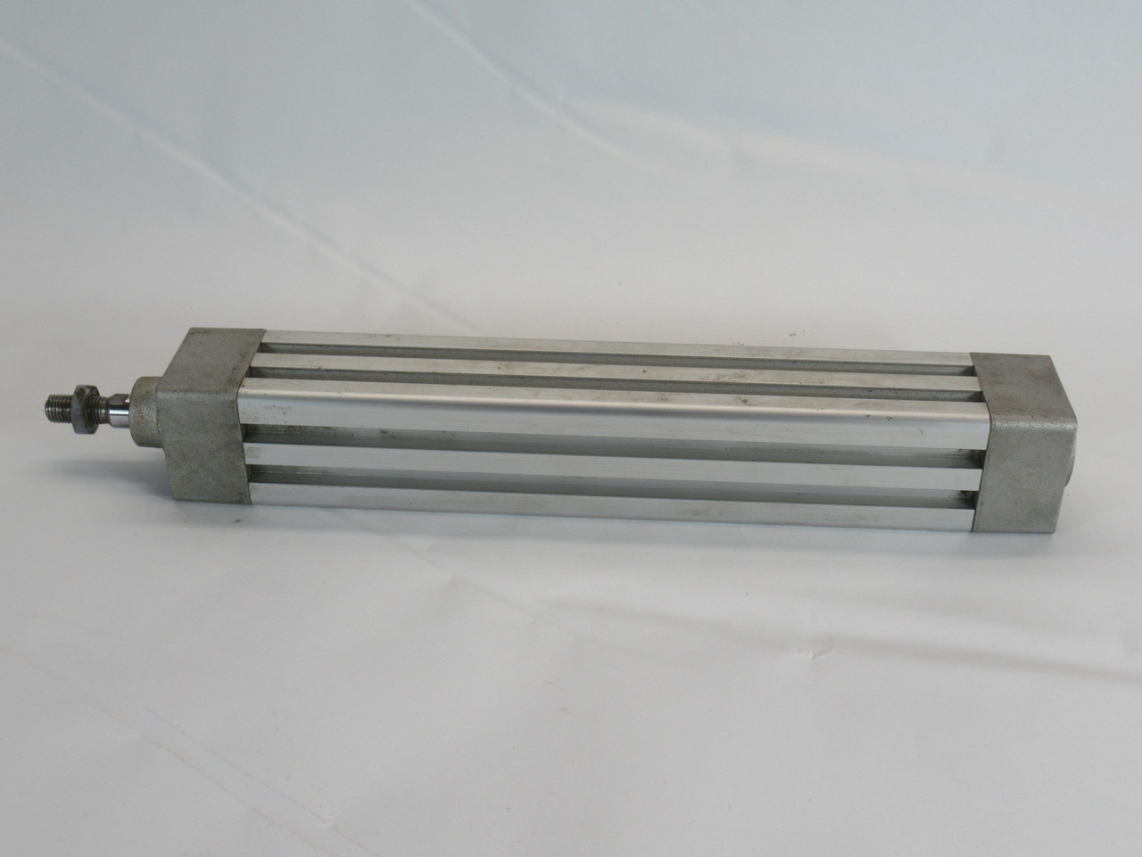SMC CP95SDB32-200 Double Acting Cylinder 32mm Bore 200mm Stroke USED