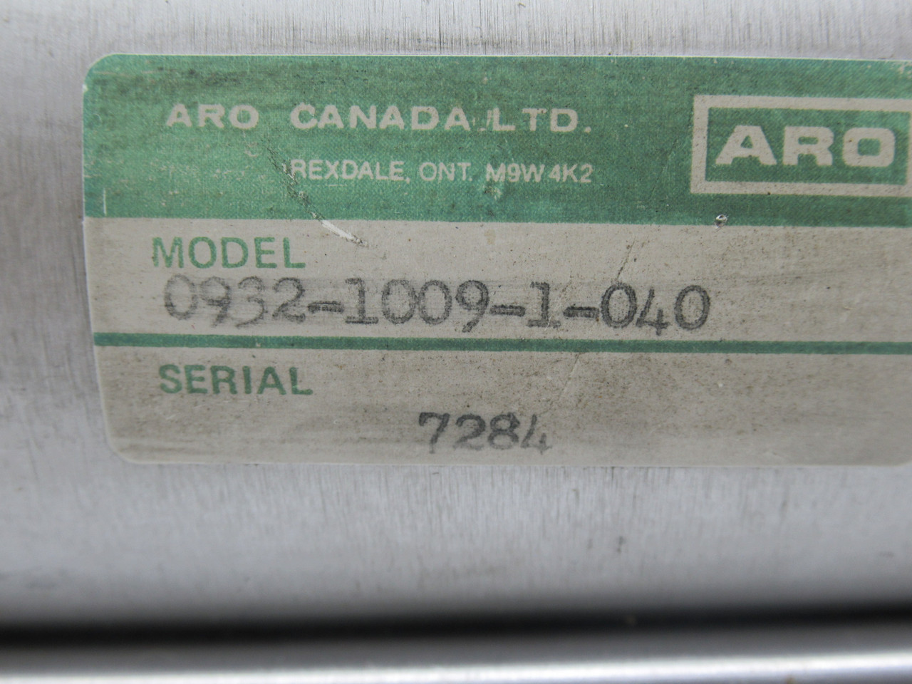 ARO 0932-1009-1-040 Pneumatic Cylinder 4" Stroke USED