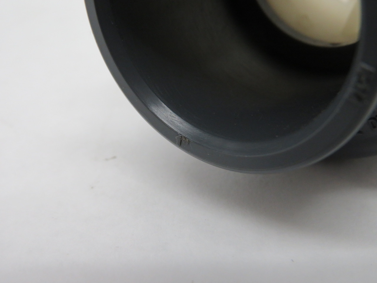 Chemline 1111-46301 FST00150 Flow Meter PVC 15-150l/h 10-100% 1" Connection USED