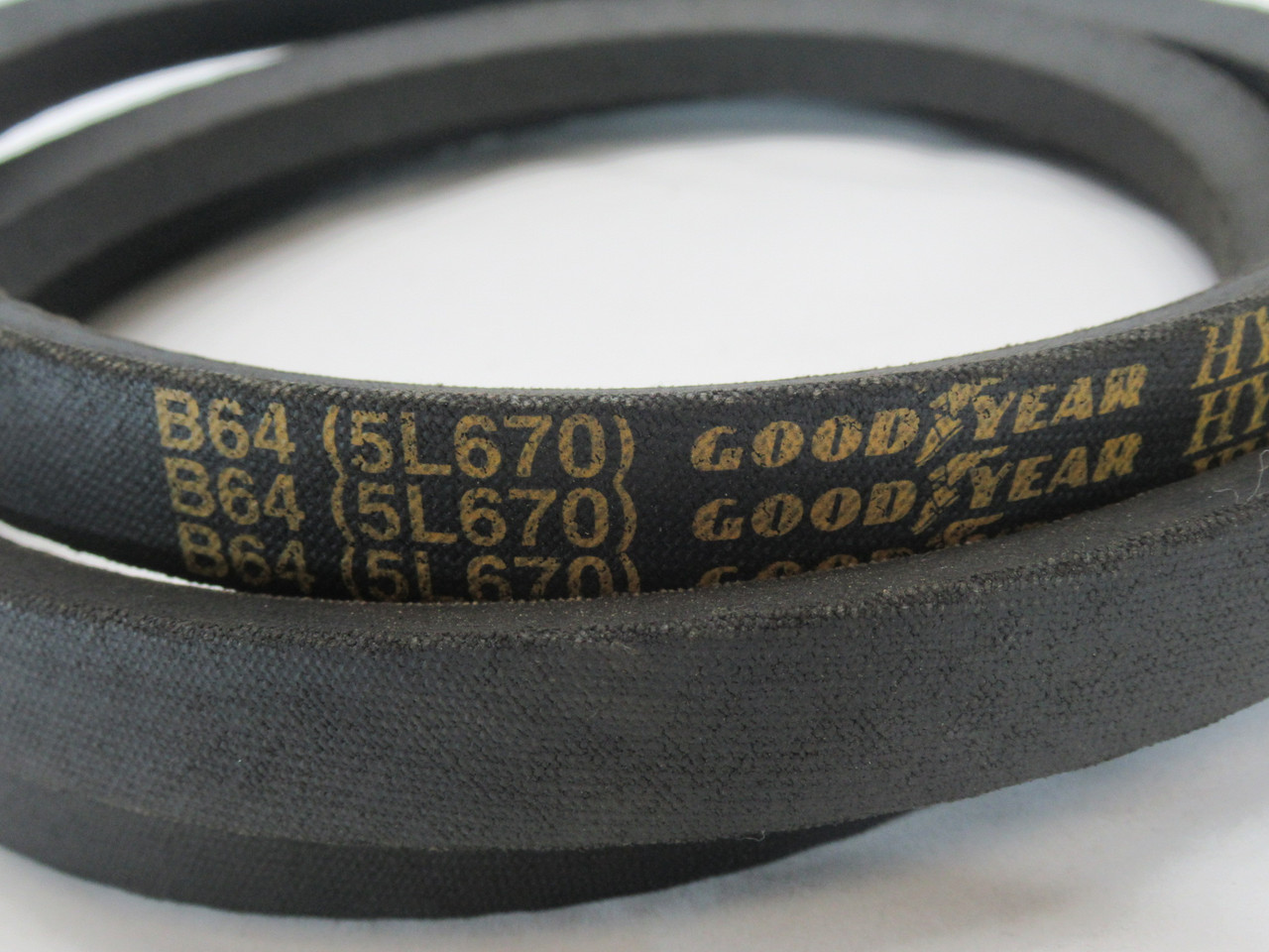Goodyear B64 5L670 HY-T Plus V-Belt 67" Outside L 0.66" W 0.41" Thickness NOP