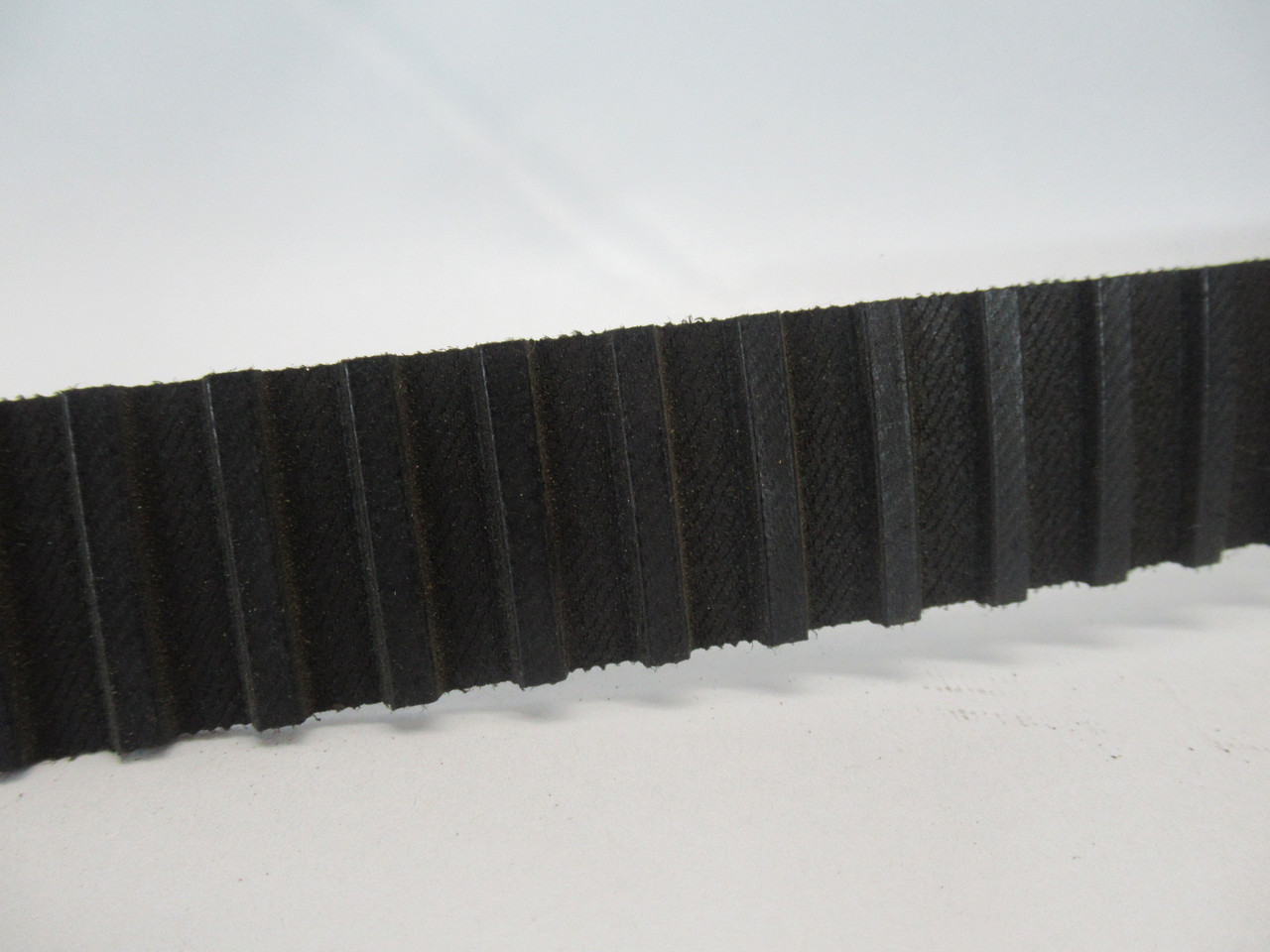 Bando 600L100 Synchro-Link Timing Belt 60" Pitch L 3/8" Pitch 1" W NOP