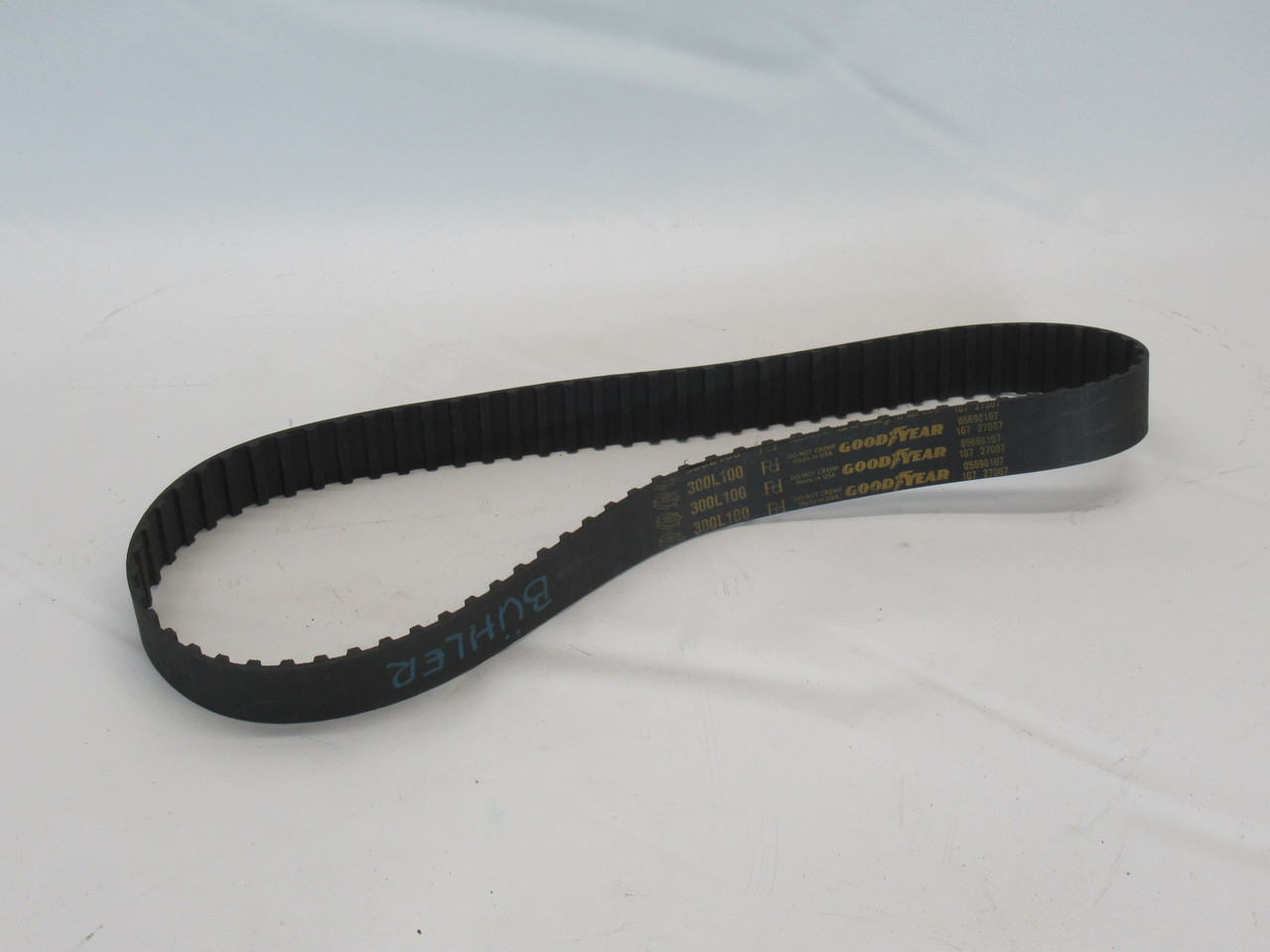 Goodyear 300L100 Timing Belt 30" Pitch L 0.375" Pitch 1" W NOP