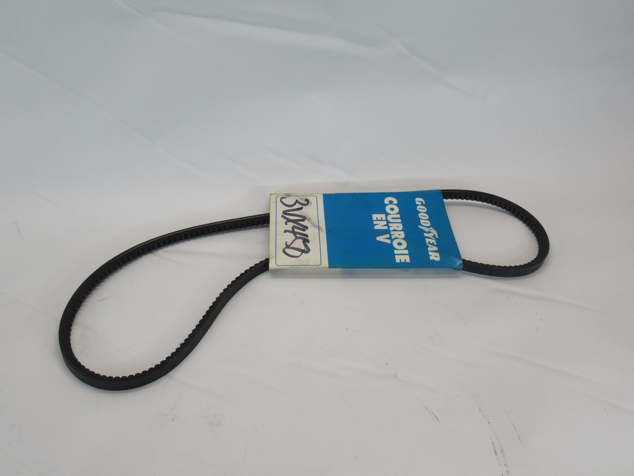 Goodyear 3VX450 HY-T Wedge Belt 45" L 0.38" W 0.31" Thickness NEW