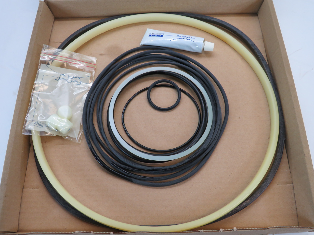 Alfa Laval 99-999-105-89 Intermediate Service Kit DAMAGE BOX/DIRT SHELF WEAR NEW