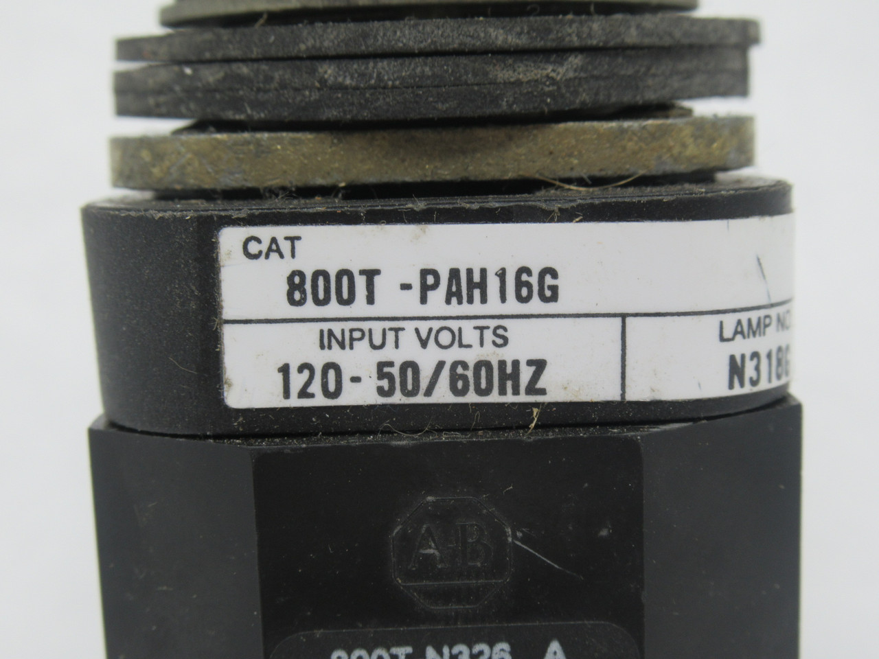 Allen-Bradley 800T-PAH16G Ser. T Momentary Illuminated Push Button GREEN USED