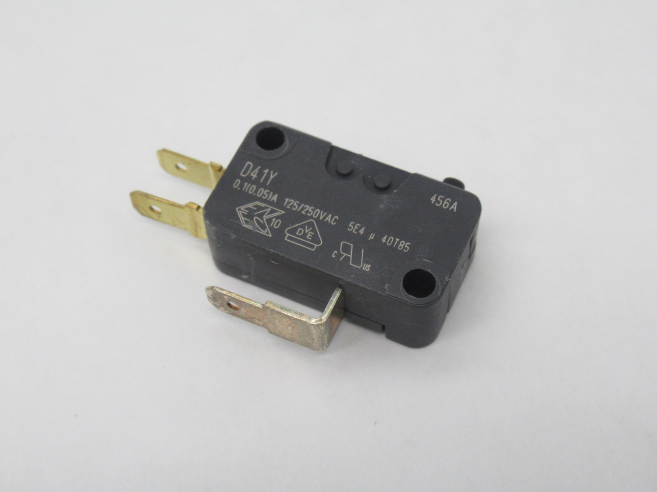 Cherry D41Y Mini Snap Action Limit Switch 0.1(0.05)A 125/250VAC USED