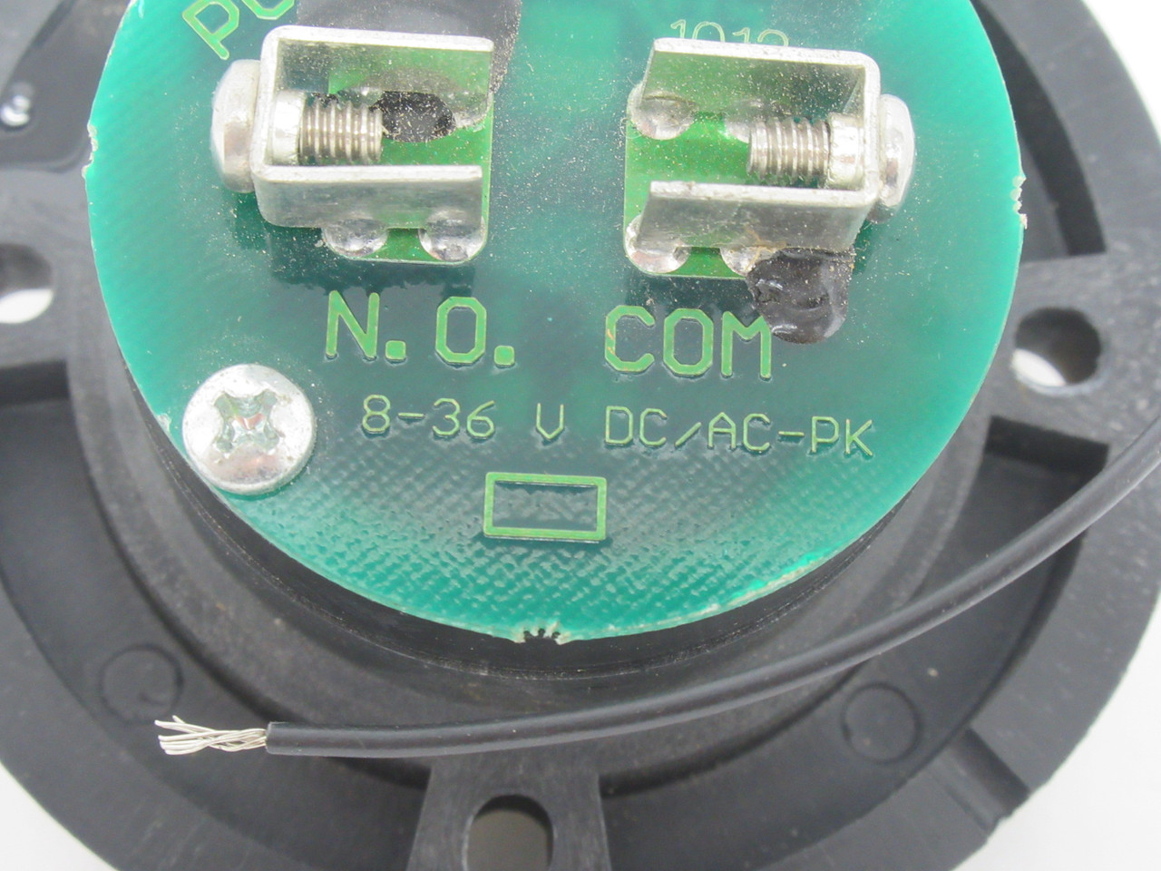 Polara Engineering Pedestrian Crosswalk Push Button 8-36VDC USED