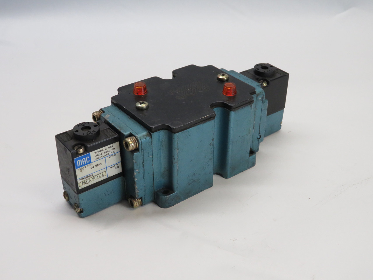MAC 6523B-000-PM-501DA Solenoid Valve 24VDC Vac to 150 psi USED