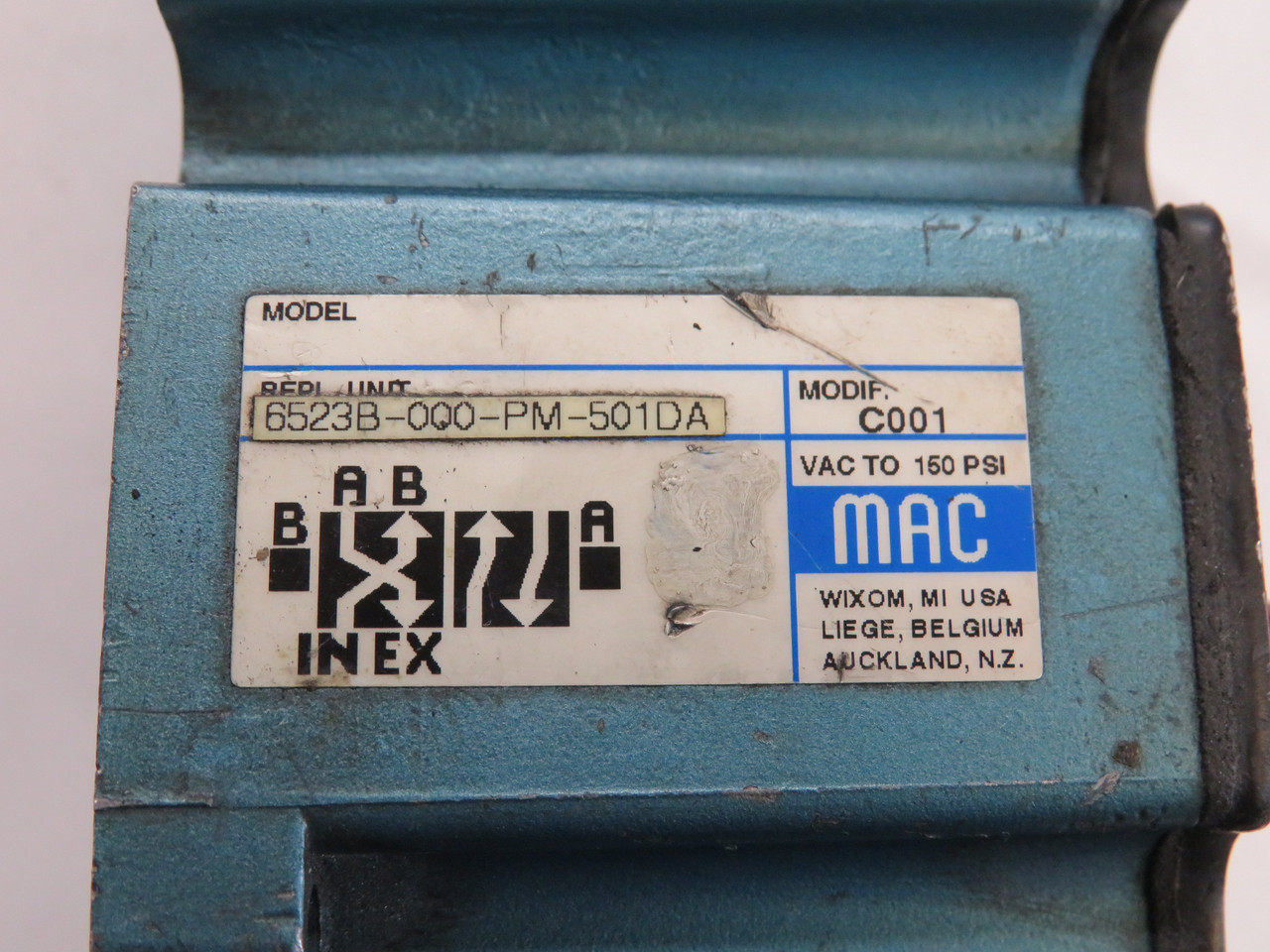 MAC 6523B-000-PM-501DA Solenoid Valve 24VDC Vac to 150 psi USED